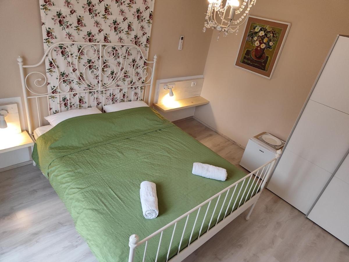 Rooms Ena Rovinj Exterior foto