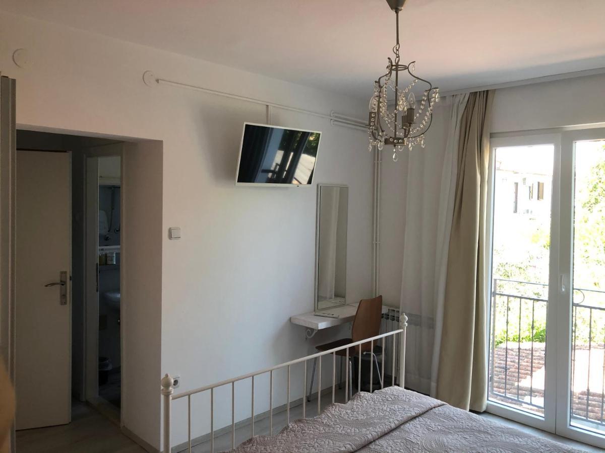 Rooms Ena Rovinj Exterior foto